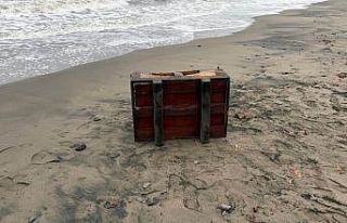 Samsun’da sahile vuran sandık incelemeye alındı