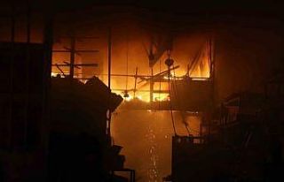 Sanayi Sitesi’nde çıkan yangında 9 iş yeri zarar...