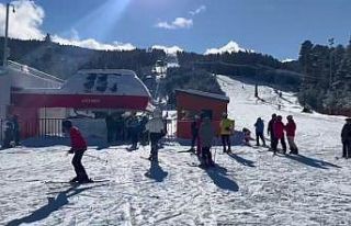 Sarıkamış Kayak Merkezi’nde hafta sonu yoğunluğu