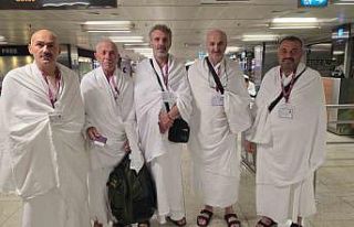 Şehit yakınları ve gaziler umreye gönderildi