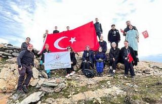 Şehitler için zirveye tırmandılar