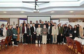 Sigortacılık öğrencileri sektör temsilcileriyle...