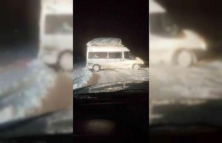 Siirt’te mahsur kalan 22 vatandaş, 3 saatlik çalışmanın...