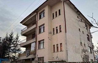 Silahla ateş edip yangın çıkardı