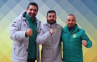 Söğütspor teknik heyet ile yollarını ayırdı