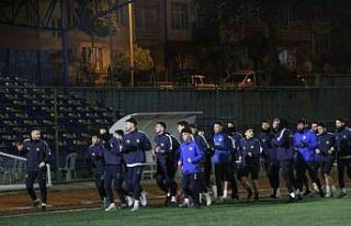 Söğütspor’da Teknik Direktör Savaş Akgün ilk...