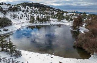Spil Dağı beyaz gelinliğini giydi