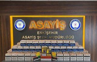 Şüpheli araçtan binlerce dal bandrolsüz sigara...