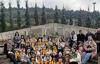 Süs ve Tıbbi Bitkiler Botanik Bahçesi minik ziyaretçilerini...