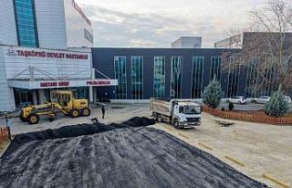 Taşköprü Belediyesi hastane otoparkını sıcak...