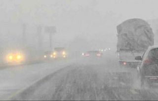 Tatvan’da kar yağışı