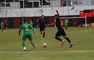 TFF 2. Lig: Kastamonuspor: 2- Şanlıurfaspor: 4