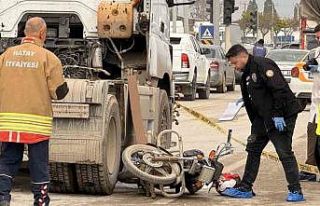 Tır ile çarpışan motosikletteki anne ve 2 aylık...