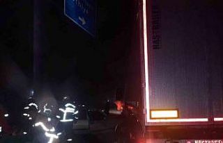 Tır ile çarpışan TOFAŞ hurdaya döndü