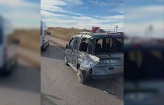 Tır ile hafif ticari araç çarpıştı: 1 yaralı