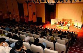 TOGÜ öğrencileri toplumsal rolleri sahneye taşındı