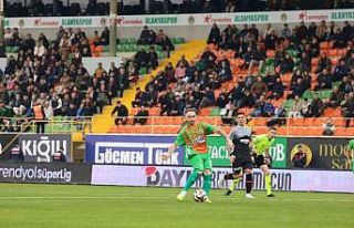 Trendyol Süper Lig: Corendon Alanyaspor: 2 - Fatih...
