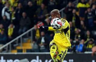 Trendyol Süper Lig: Fenerbahçe: 4 - Konyaspor: 0...