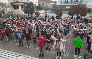 Tunceli’de minikler, derse sporla hazırlandı