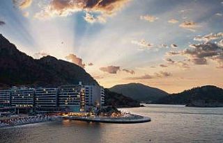 "Turizmde yabancı turist açığını yerli...