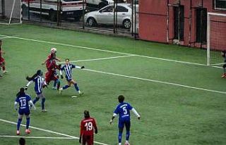 Turkcell Kadın Futbol Süper Ligi: Hakkarigücü:...