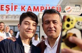 Türkiye’de ilk: ‘Uçan sinema’ ile ayaklar...