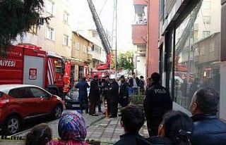 Tuzla’da çatı yangını korkuttu