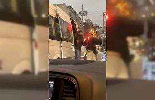 Ümraniye’de servis şoföründen kağıt toplayan...