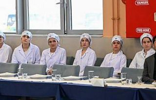 Üniversiteli aşçı adayları hünerlerini sergiledi