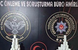 Uyuşturucu taciri sevgililer binlerce hapla yakalandı