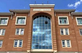 Uyuşturucunun etkisiyle sokakta baygın halde bulunan...