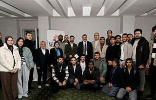 Vali Çiftçi, Uluslararası öğrencilerle biraraya...