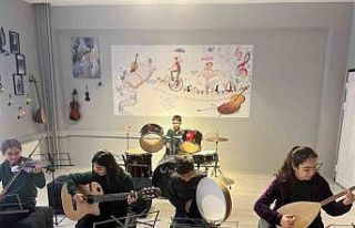 Vefalı eş, hayatını kaybeden kocasının anısına...