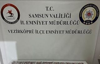 Vezirköprü’de araçta bin 308 adet uyuşturucu...