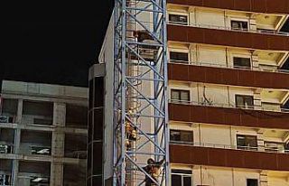 Vince çıkarak intihara kalkışan şahsı itfaiye...