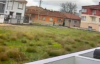 Yaşlı 2 vatandaşı darp edip altın bileziği çalan...