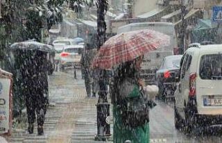 Yılın son kar yağışı 5 dakikada Bartın’ı...