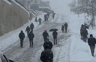 Yüksekova’da beyaz esaret: Vatandaşlar araçlarını...