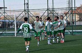 Zirvede Şekerspor damgası