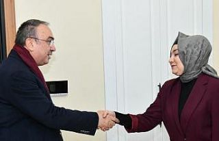 15 Temmuz şehidinin kızını ziyaret eden Vali:...