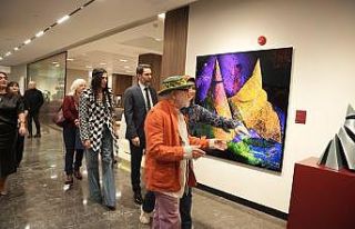 286 eserden oluşan Yılmaz Zenger koleksiyonu ziyarete...