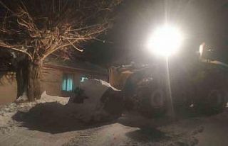 4 gündür mahsur kalan vatandaş evine ulaştırıldı