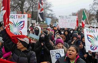 ABD’de binlerce kişi ICE’i protesto etmek için...