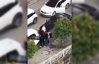 Adana’da koca eşini tartaklayıp, otomobiliyle...