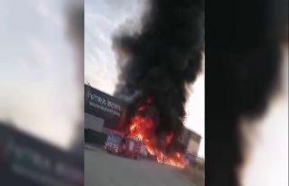 Adana’da plastik üretim tesisindeki yangın söndürüldü