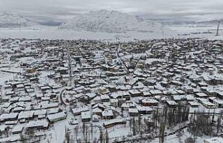 Adana’nın Tufanbeyli ilçesinde beyaz masal