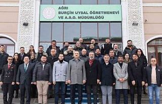 Ağrı Valisi Önder Bozkurt basın mensuplarıyla...