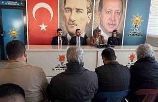 AK Parti Adıyaman İl Başkanı Ekrem Çadır, üye...