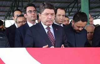 AK Parti Uşak eski Milletvekili Altay son yolculuğuna...