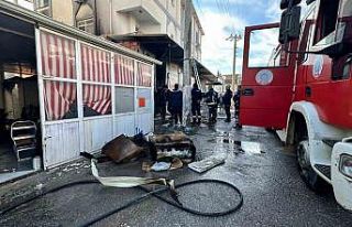 Aksu’da iş yeri yangını korkuttu